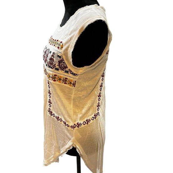 Free People Cream Sleeveless Embellished Blouse - Picture 7 of 15